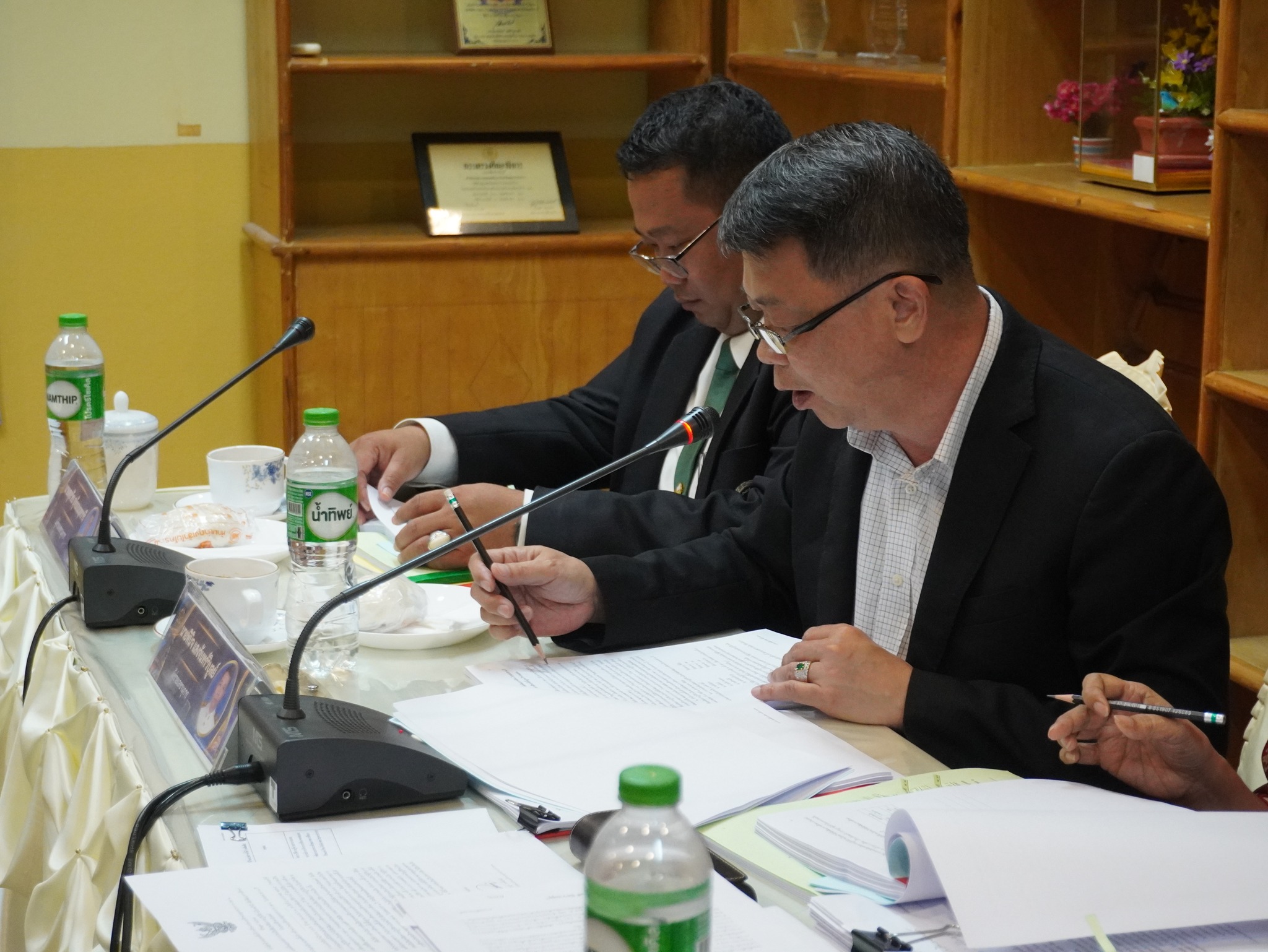จัดประชุม อ.ก.ค.ศ. (21)
