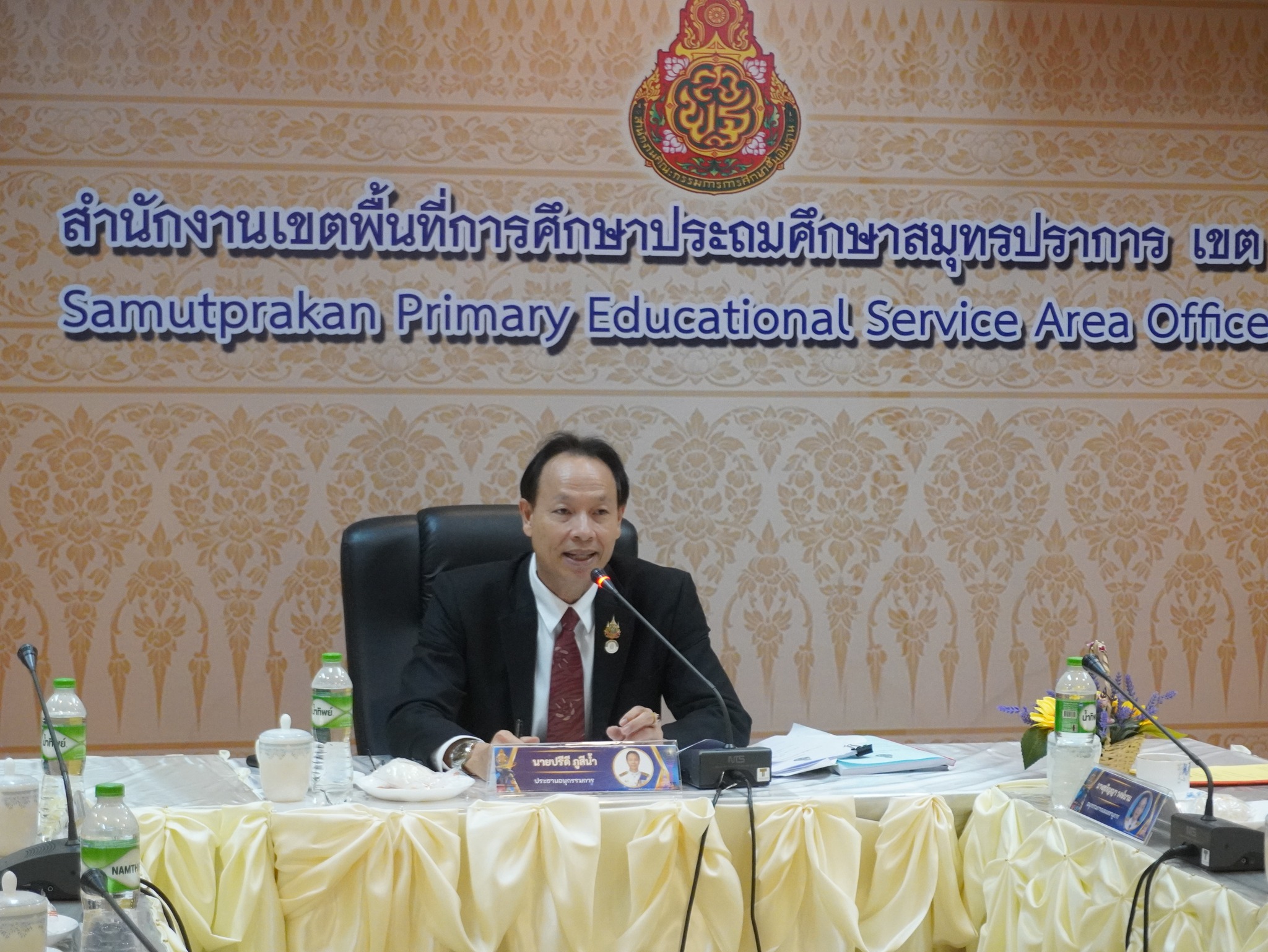 จัดประชุม อ.ก.ค.ศ. (9)