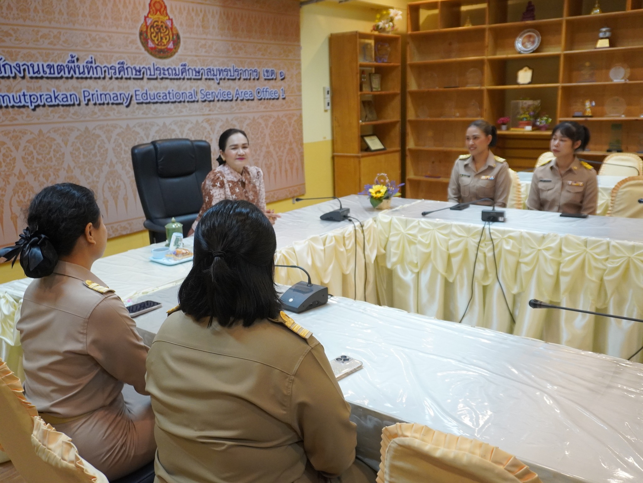 ยินดีต้อนรับครูผู้ช่วยคนเก่งทั้ง 4 ท่าน (2)