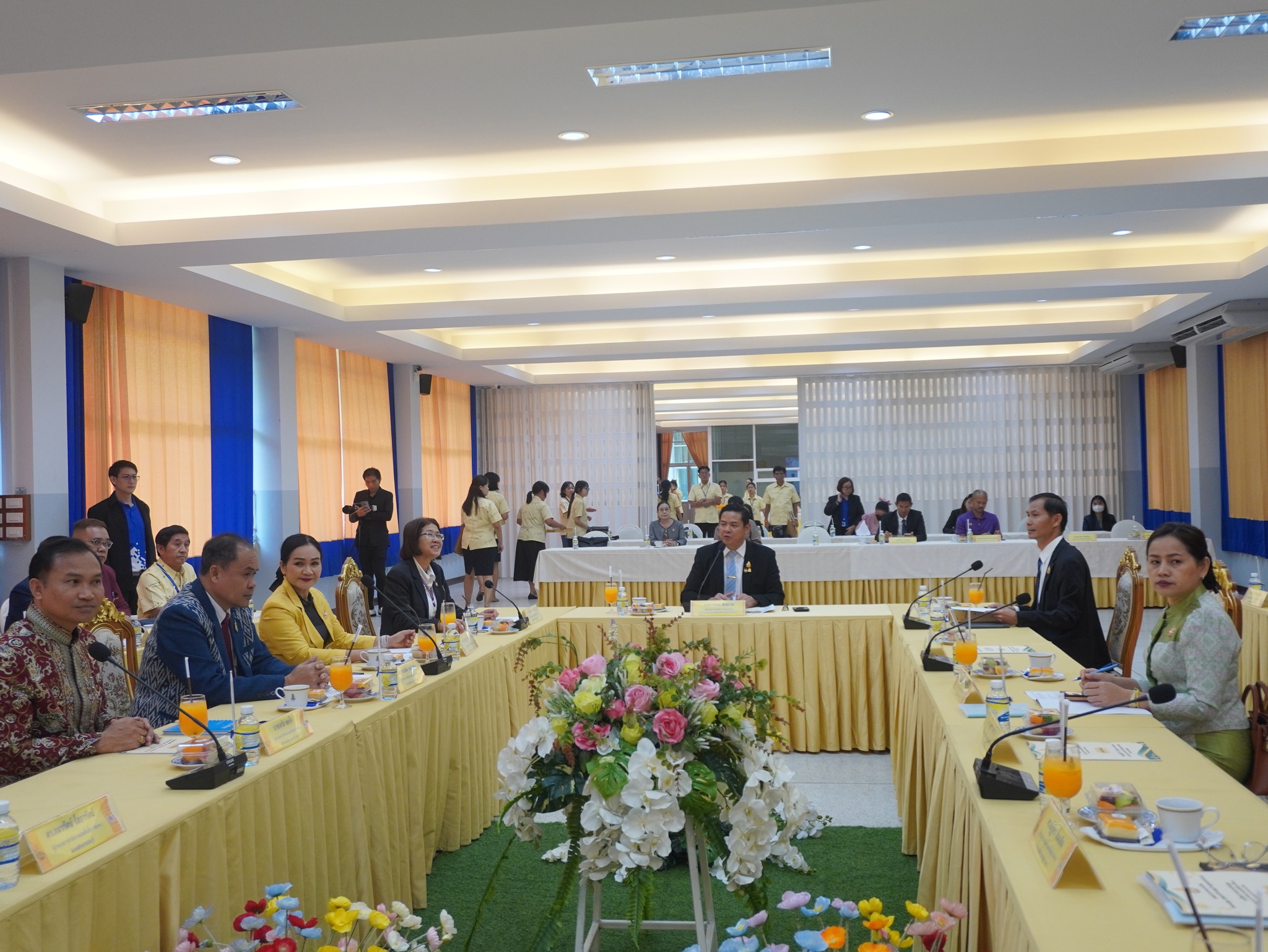 ประชุมผู้อำนวยการสำนักงานเขตพื้นที่การศึกษาประจำเขตตรวจราชการที่ 2 (1)