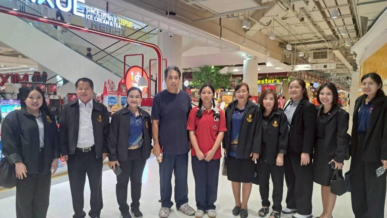 สพป.สมุทรปราการ เขต 1 ลงพื้นที่สร้างความปลอดภัย รับเทศกาลแห่งความรัก (5)